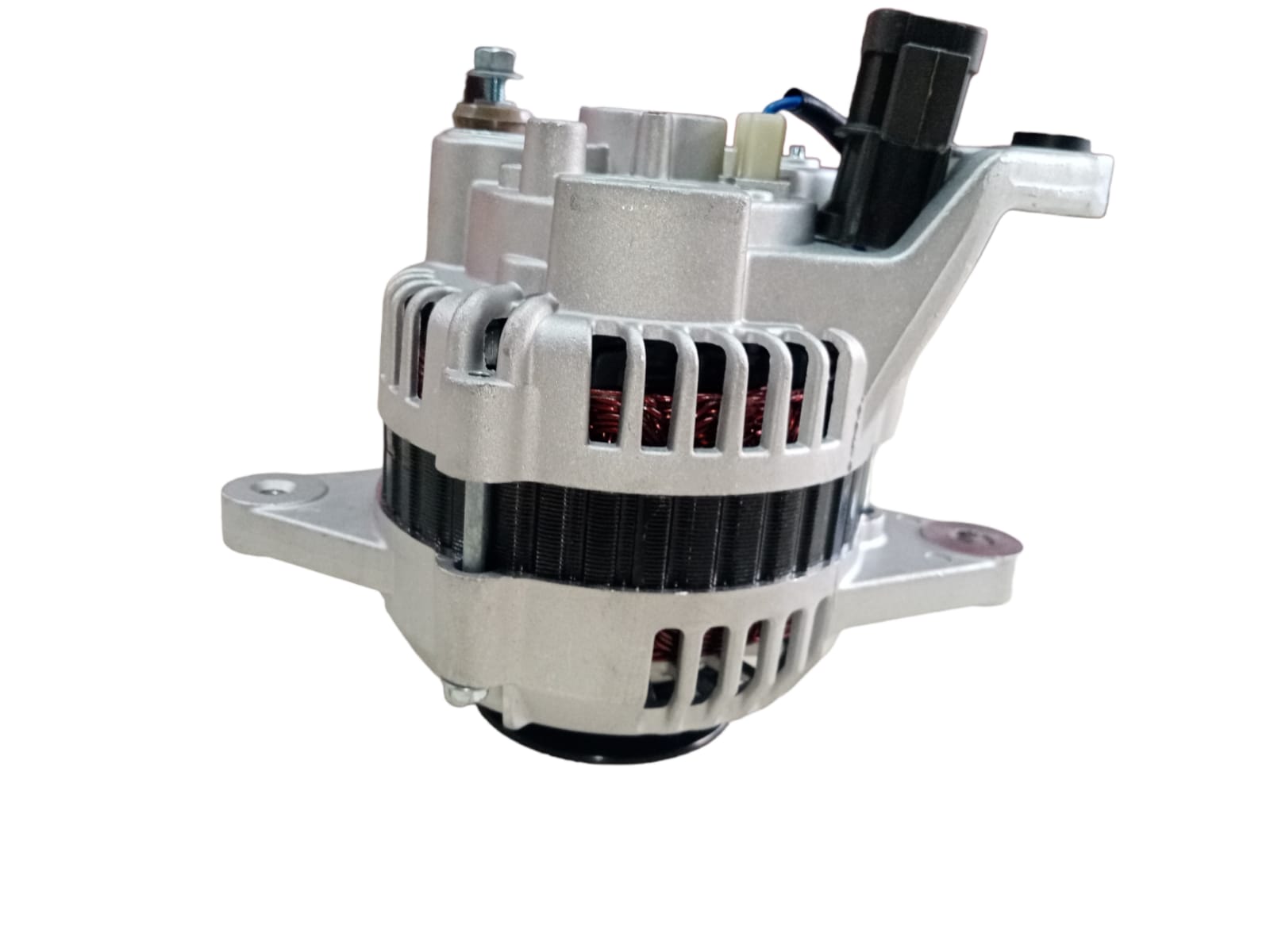 Alternador D21 HARDBODY 